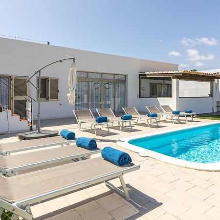Luxury Villa Cindy Caleta De Fuste Luaran gambar